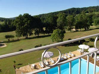 Brit Hotel Du Golf Le Lodge 萨利-德贝阿恩 外观 照片